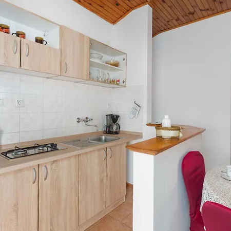 In - Istrien 47135 Apartman *