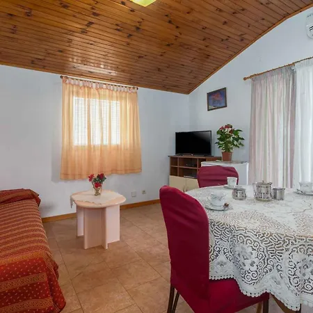 In - Istrien 47135 Apartman Porec